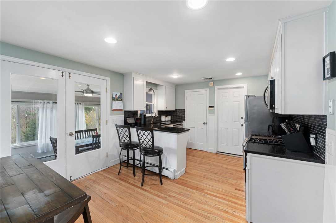 11 George Street Warwick, RI 02888 - Photo 12 of 47 Gallery Image 12