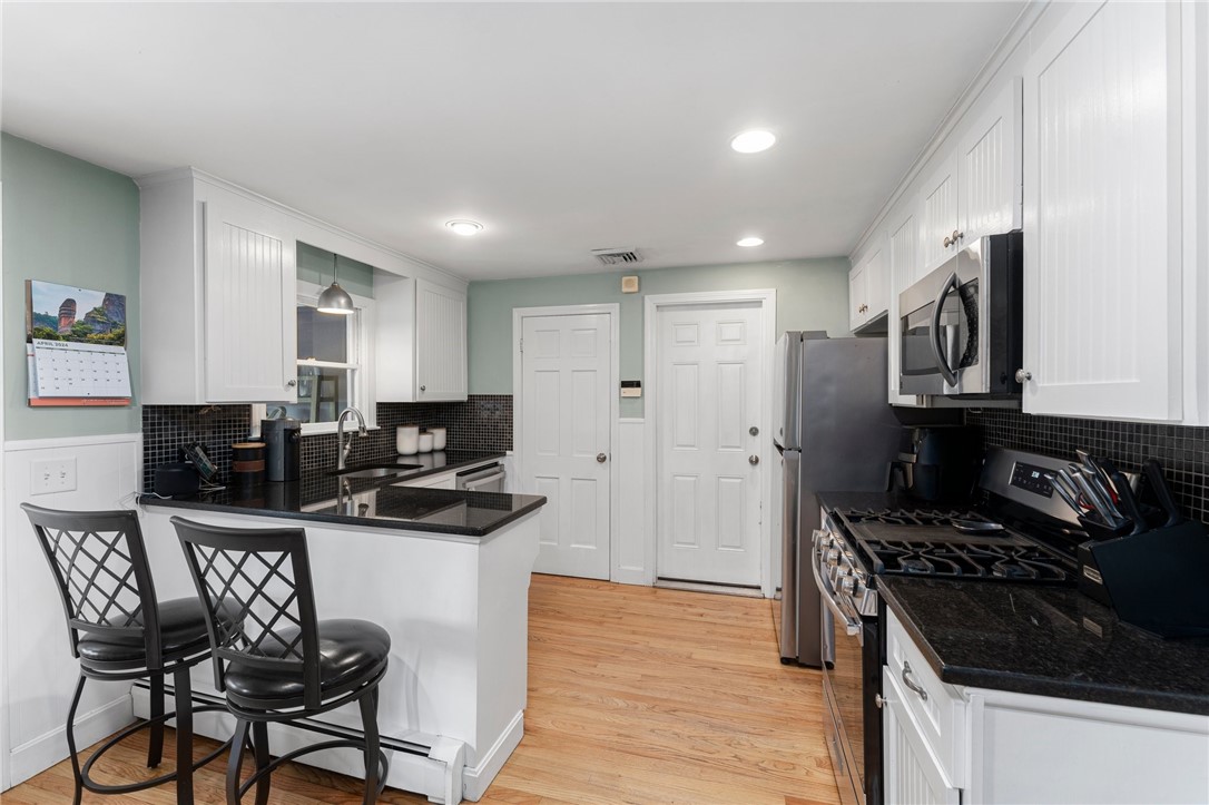 11 George Street Warwick, RI 02888 - Photo 14 of 47 Gallery Image 14