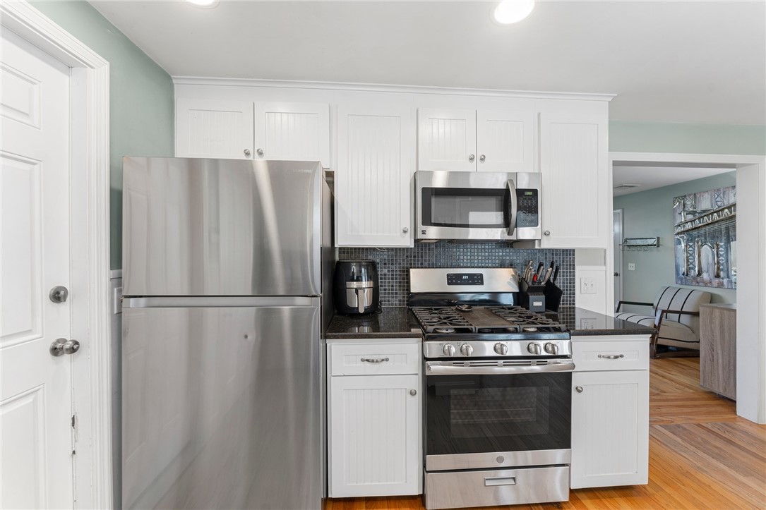 11 George Street Warwick, RI 02888 - Photo 16 of 47 Gallery Image 16