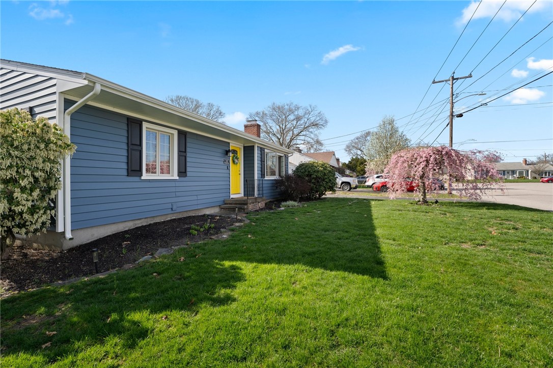 11 George Street Warwick, RI 02888 - Photo 4 of 47 Gallery Image 4