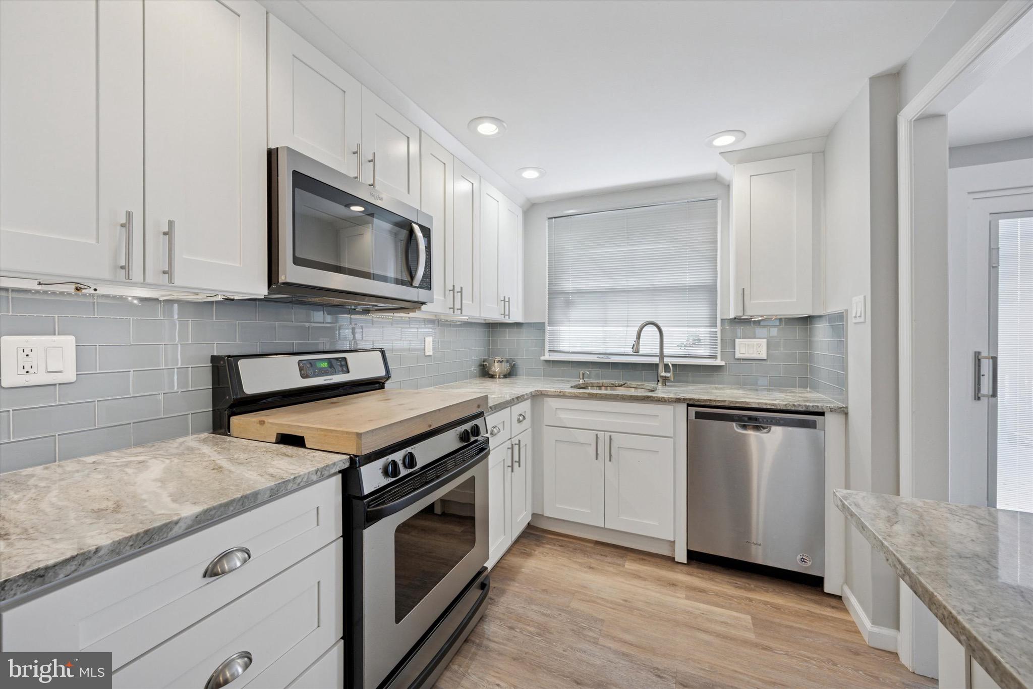 3416 Holyoke Road Philadelphia, PA 19114 - Photo 10 of 25 Gallery Image 10