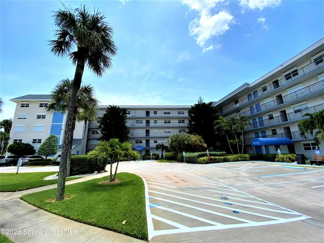 $2,500 | 1700 North Atlantic Avenue, Unit 231, Cocoa Beach, FL 32931