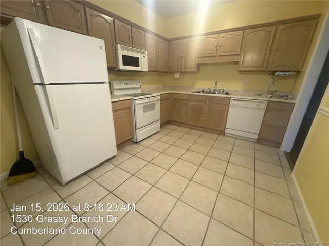 $1,900 | 1530 Grassy Branch Drive, Fayetteville, NC 28304