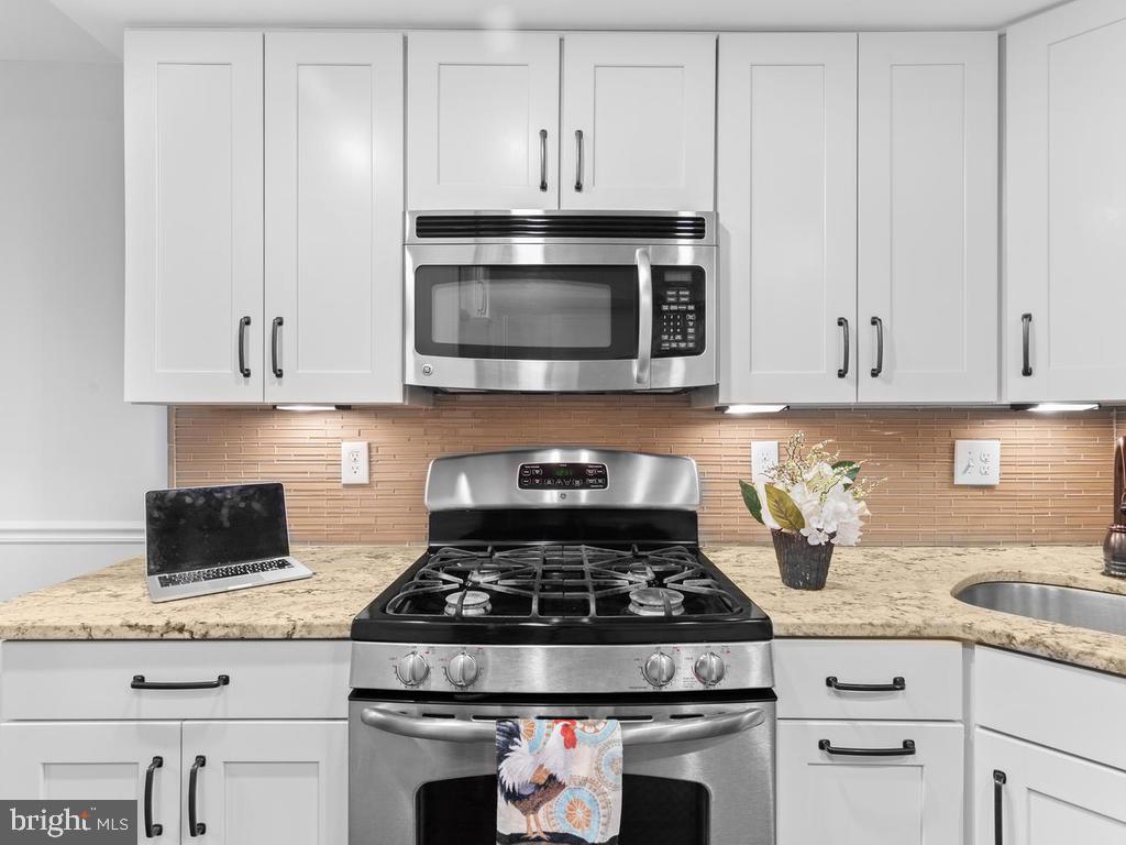 1530 Northgate Square, Unit 1A Reston, VA 20190 - Photo 12 of 24 Gallery Image 12