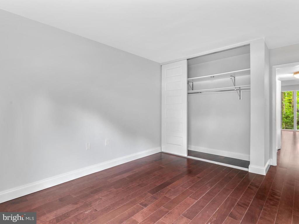 1530 Northgate Square, Unit 1A Reston, VA 20190 - Photo 17 of 24 Gallery Image 17