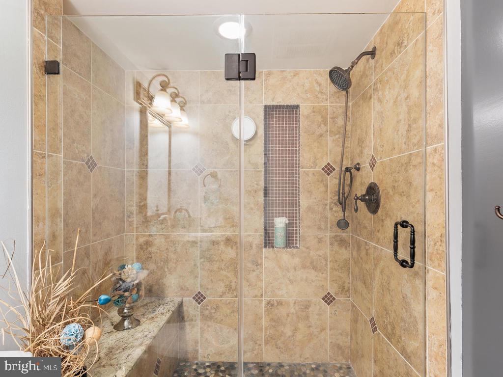 1530 Northgate Square, Unit 1A Reston, VA 20190 - Photo 21 of 24 Gallery Image 21