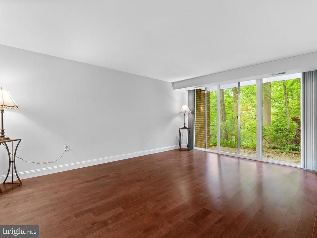1530 Northgate Square, Unit 1A Reston, VA 20190 - Photo 4 of 24 Gallery Image 4