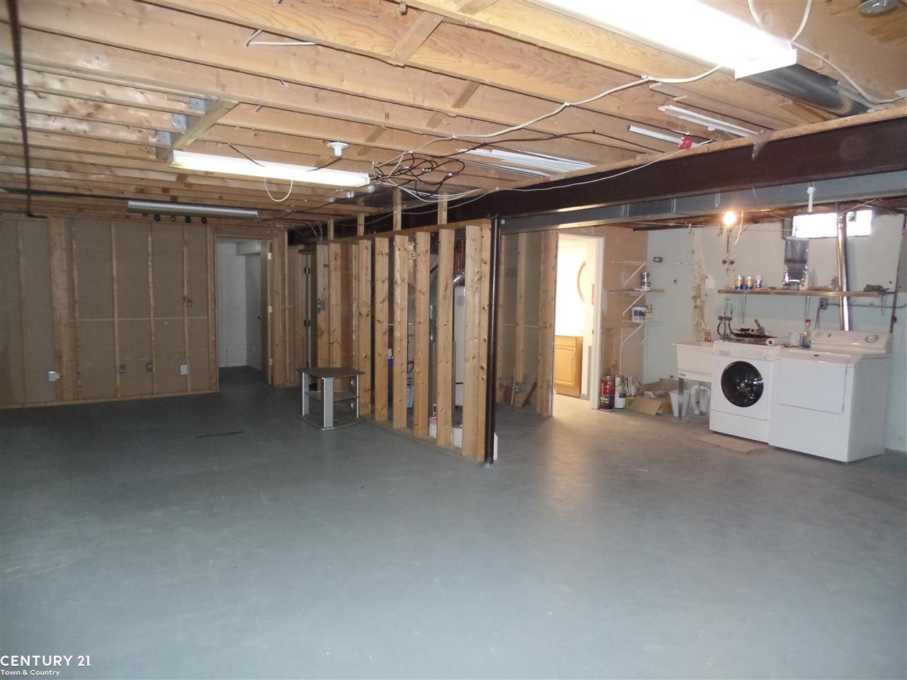 27051 Kelly Road Roseville, MI 48066 - Photo 18 of 21