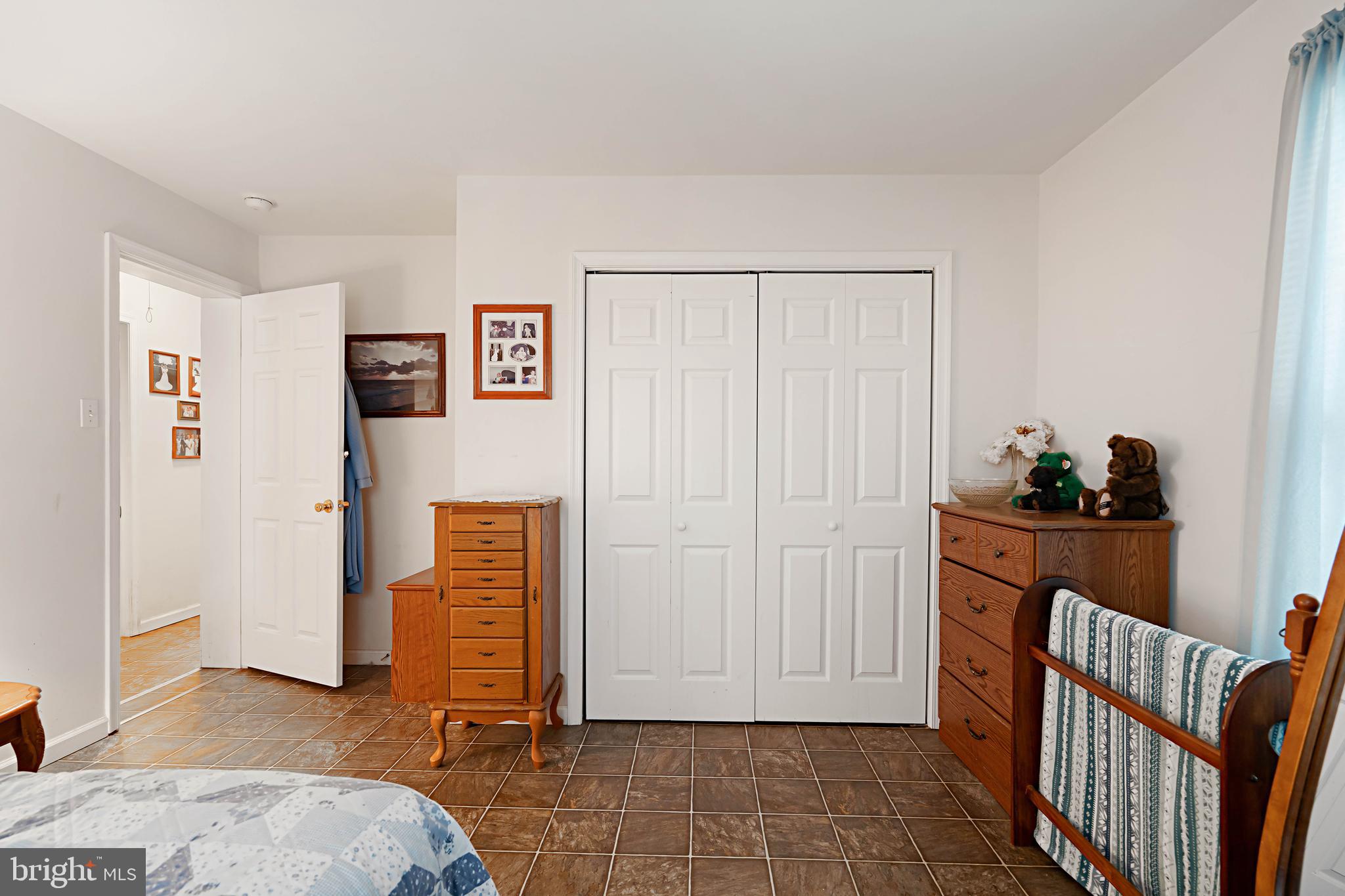 315 Beech Road Millville, NJ 08332 - Photo 18 of 21 a view of livingroom with furniture and wooden floor