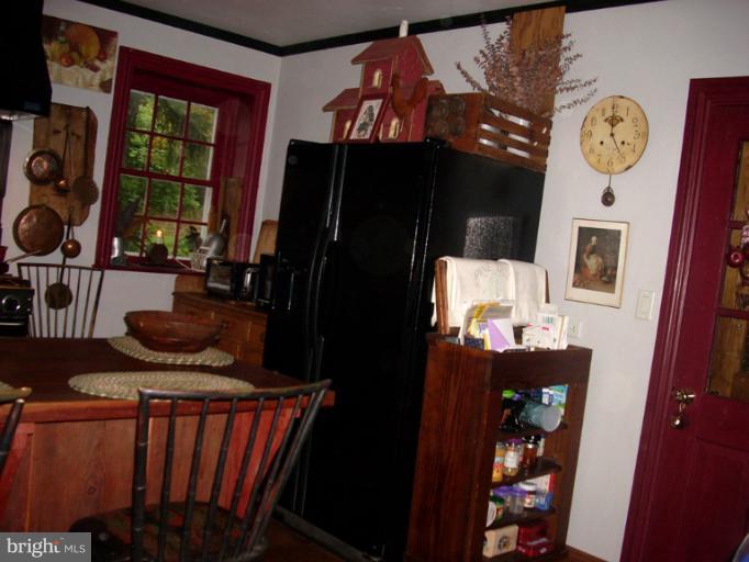 180 Briggs Road Berryville, VA 22611 - Photo 5 of 25 Interior (General)