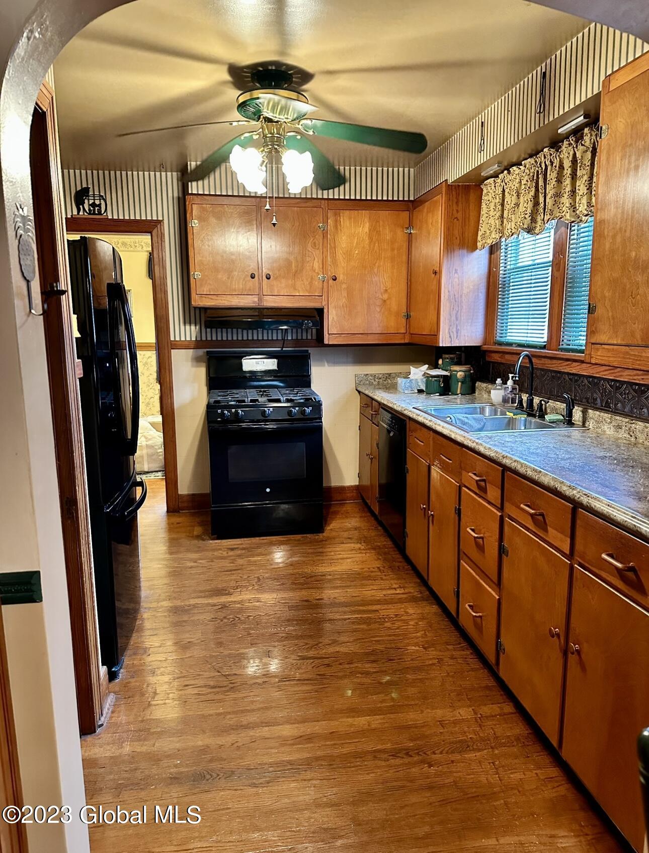 217 Troy-Schenectady Road Latham, NY 12110 - Photo 7 of 52 IMG_4505
