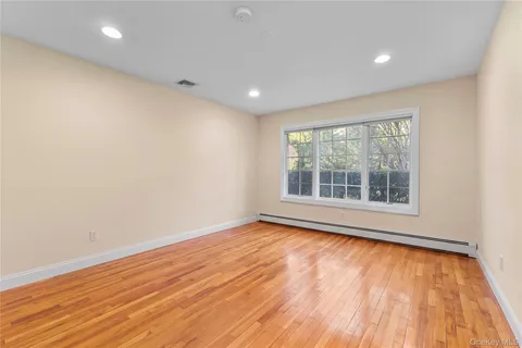 $2,675,000 | 46 Nassau Drive, Great Neck, NY 11021