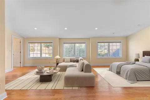 $2,675,000 | 46 Nassau Drive, Great Neck, NY 11021
