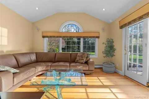$2,675,000 | 46 Nassau Drive, Great Neck, NY 11021