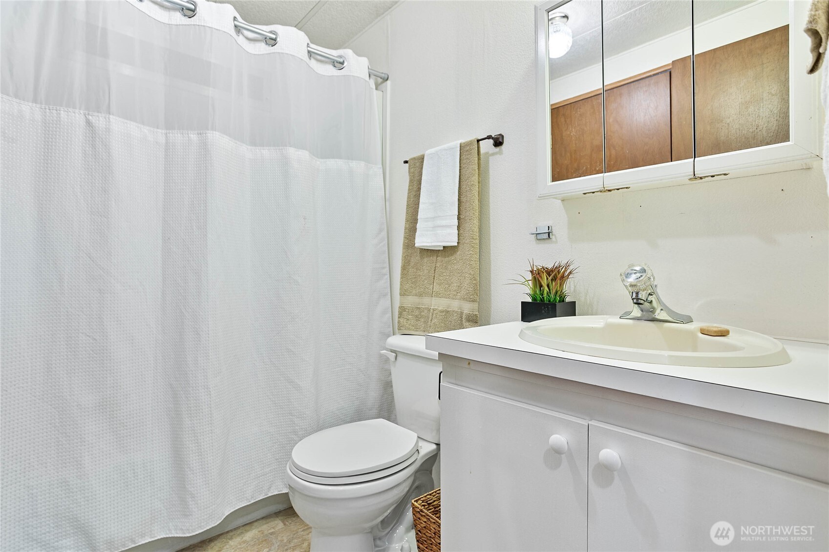 4915 Samish Way, Unit 104 Bellingham, WA 98229 - Photo 16 of 36 Gallery Image 16