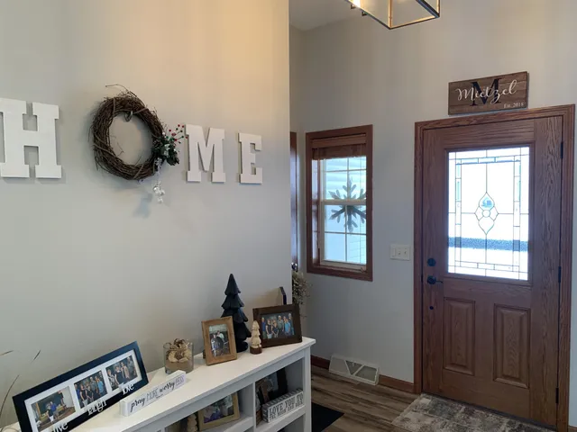 $550,000 | 412 Vista Columbus Wi 53925, Columbus, WI 53925