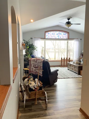 $550,000 | 412 Vista Columbus Wi 53925, Columbus, WI 53925