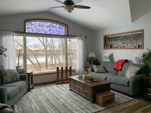 $550,000 | 412 Vista Columbus Wi 53925, Columbus, WI 53925