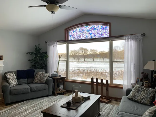 $550,000 | 412 Vista Columbus Wi 53925, Columbus, WI 53925