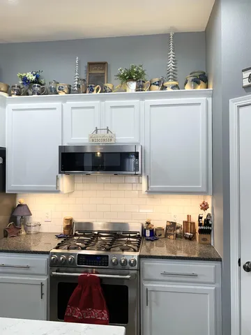 $550,000 | 412 Vista Columbus Wi 53925, Columbus, WI 53925