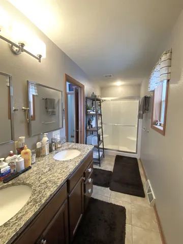 $550,000 | 412 Vista Columbus Wi 53925, Columbus, WI 53925