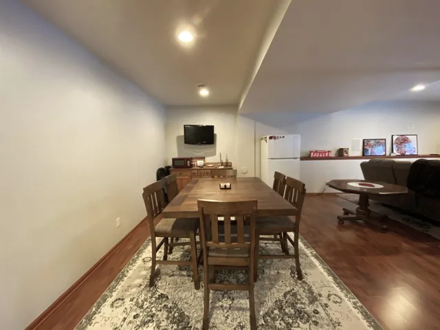 $550,000 | 412 Vista Columbus Wi 53925, Columbus, WI 53925