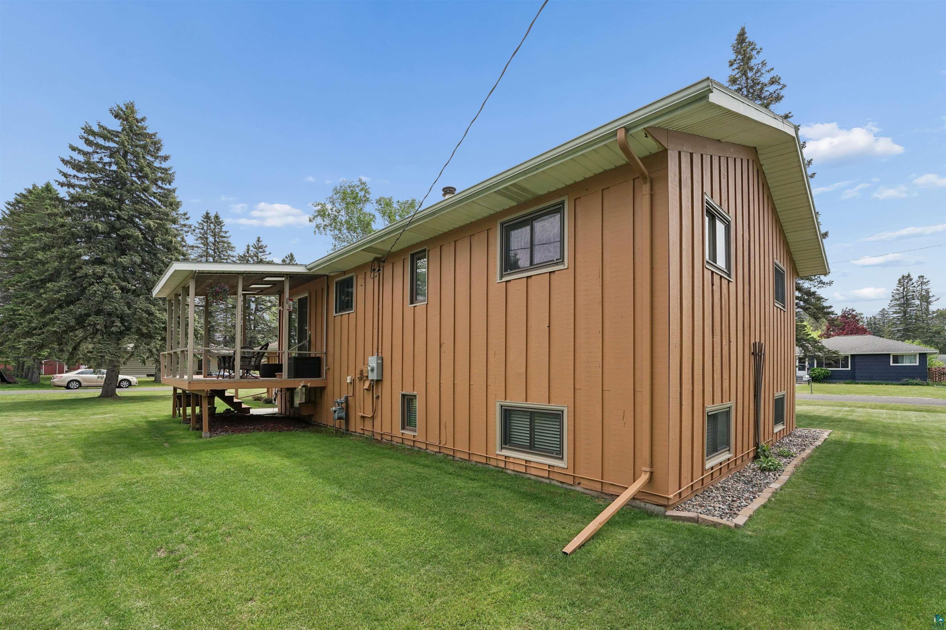 59 Highgate Street Superior, WI 54880 - Photo 3 of 23
