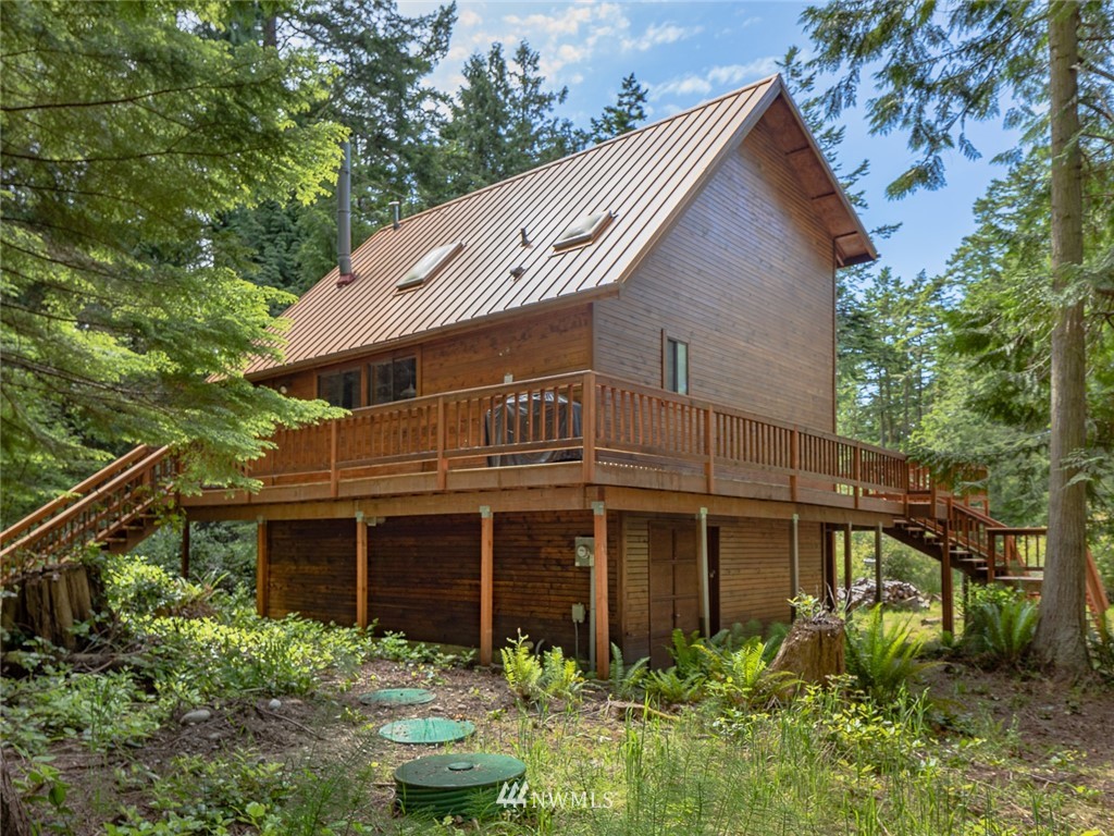 970 Fort Gate Road Nordland, WA 98358 - Photo 2 of 38 Gallery Image 2