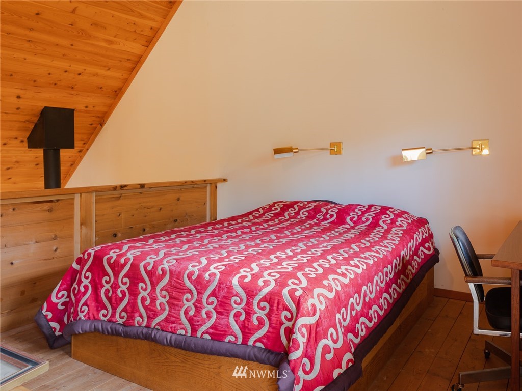 970 Fort Gate Road Nordland, WA 98358 - Photo 13 of 38 Gallery Image 13