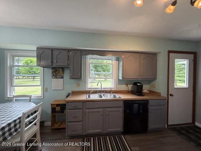 9230 West Howe Road Eagle, MI 48822 - Photo 11 of 29 IMG_5046