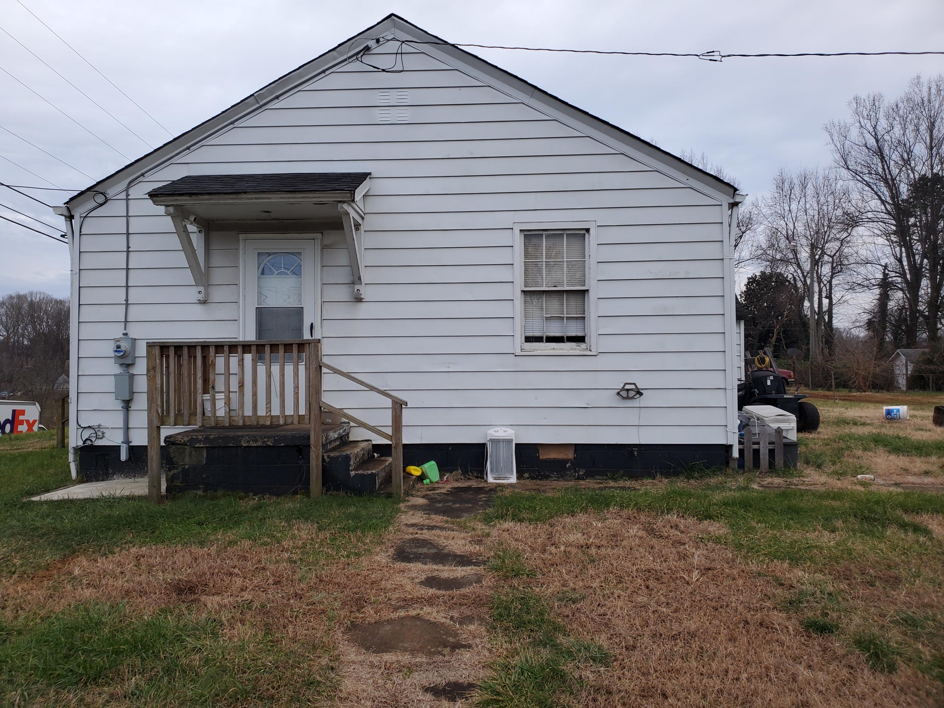 95 Calico Avenue Ridgeway, VA 24148 - Photo 3 of 8 Side view
