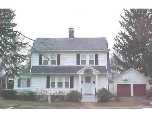 25 Winnipeg Street Springfield, MA 01108 - Photo 1 of 20 a front view of a house with yard
