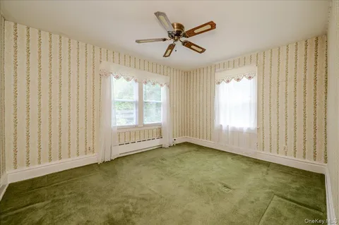 $998,000 | 4634 Iris Lane, Great Neck, NY 11020