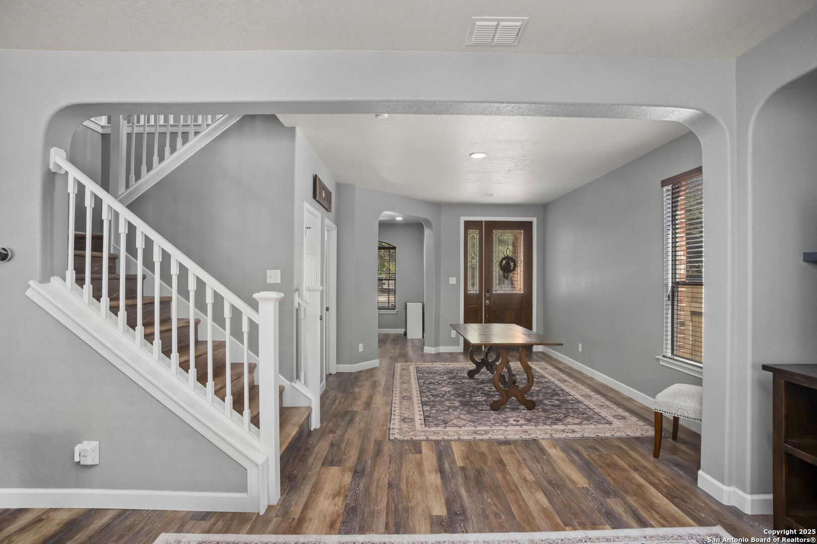 245 Mustang Run Boerne, TX 78006 - Photo 3 of 34