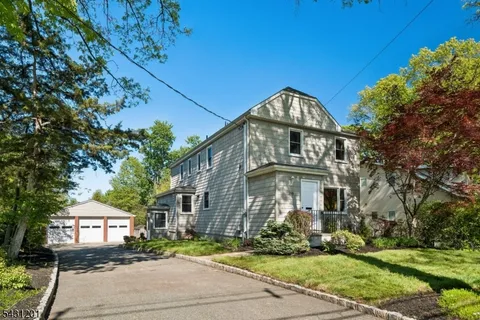 $875,000 | 186 West Northfield Road, Livingston, NJ 07039