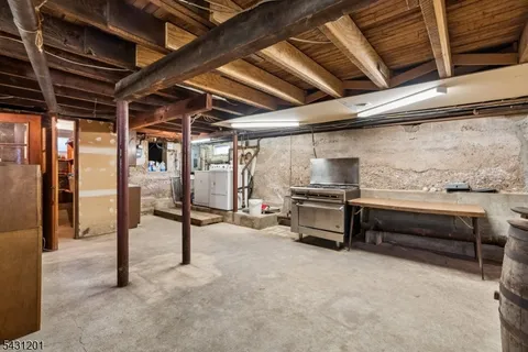 $875,000 | 186 West Northfield Road, Livingston, NJ 07039