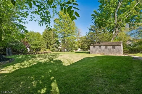 $875,000 | 186 West Northfield Road, Livingston, NJ 07039