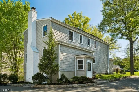$875,000 | 186 West Northfield Road, Livingston, NJ 07039