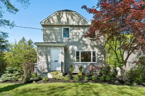 $875,000 | 186 West Northfield Road, Livingston, NJ 07039