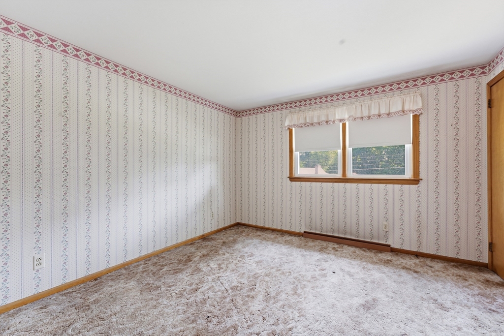 23 Old Orchard Road West Springfield, MA 01089 - Photo 19 of 41