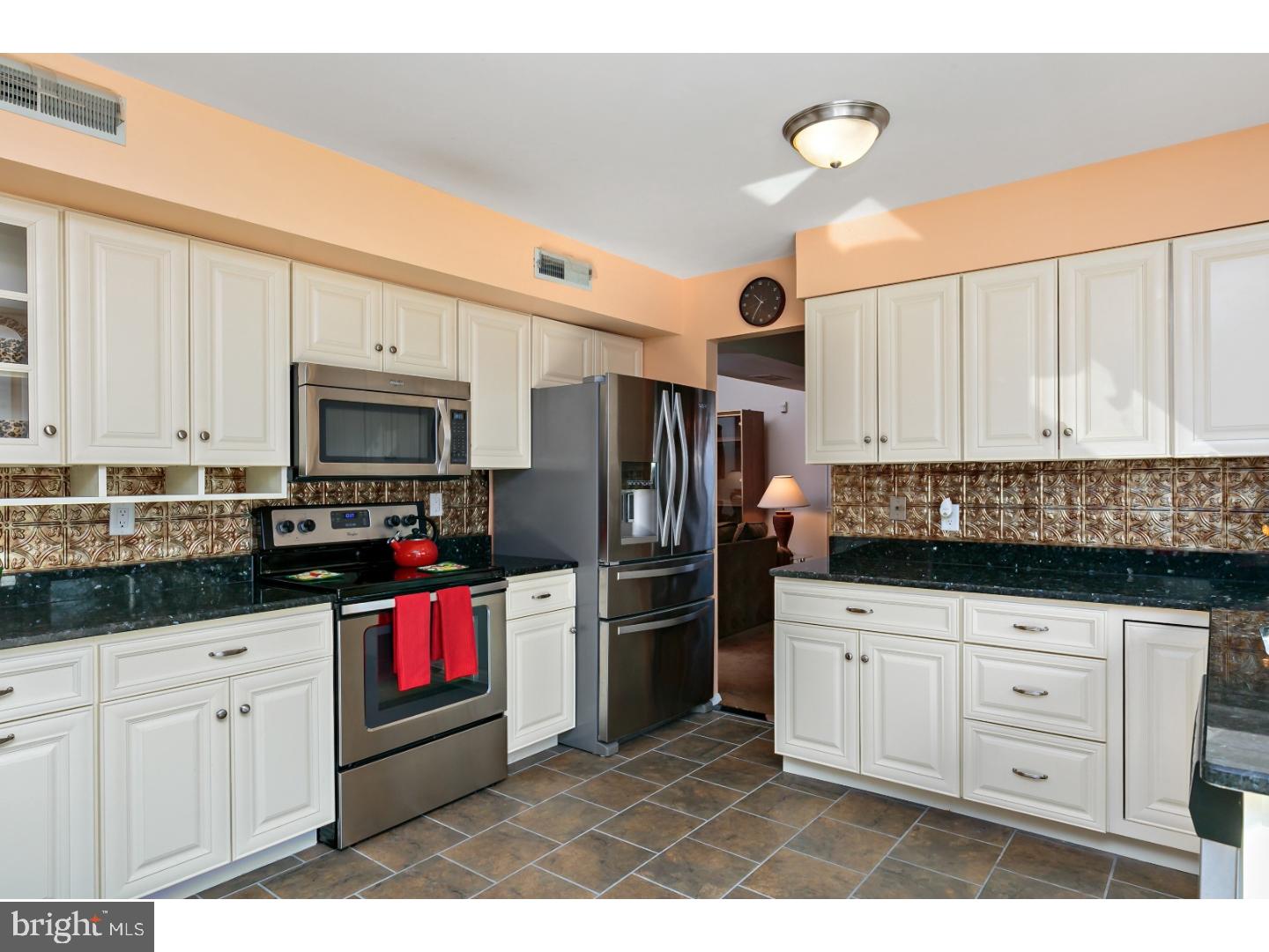 24 Concord Road Marlton, NJ 08053 - Photo 4 of 24 Kitchen