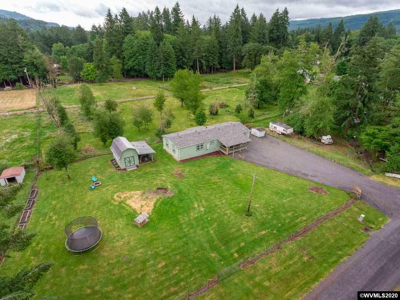 45915 River Loop Lyons, OR 97358 - Photo 4 of 41 Gallery Image 4