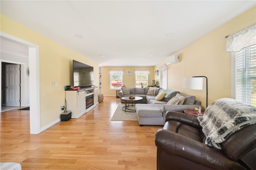 2 Kennedy Road Foster, RI 02825 - Photo 8 of 46