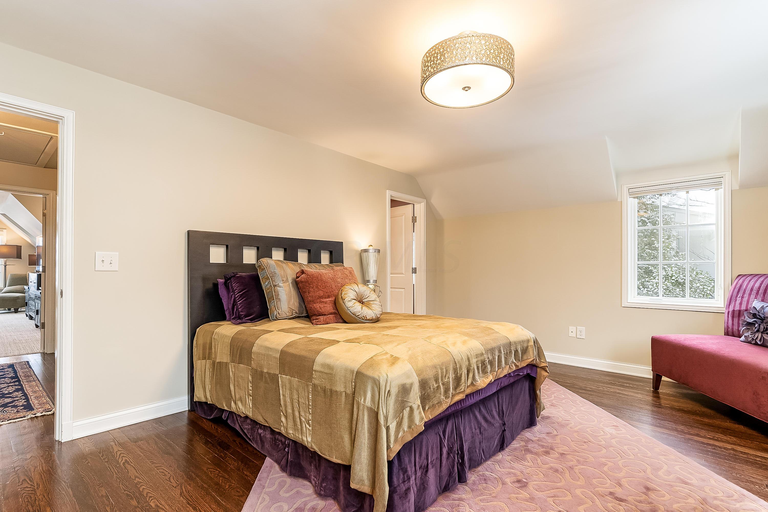 2077 Elgin Road Upper Arlington, OH 43221 - Photo 27 of 38