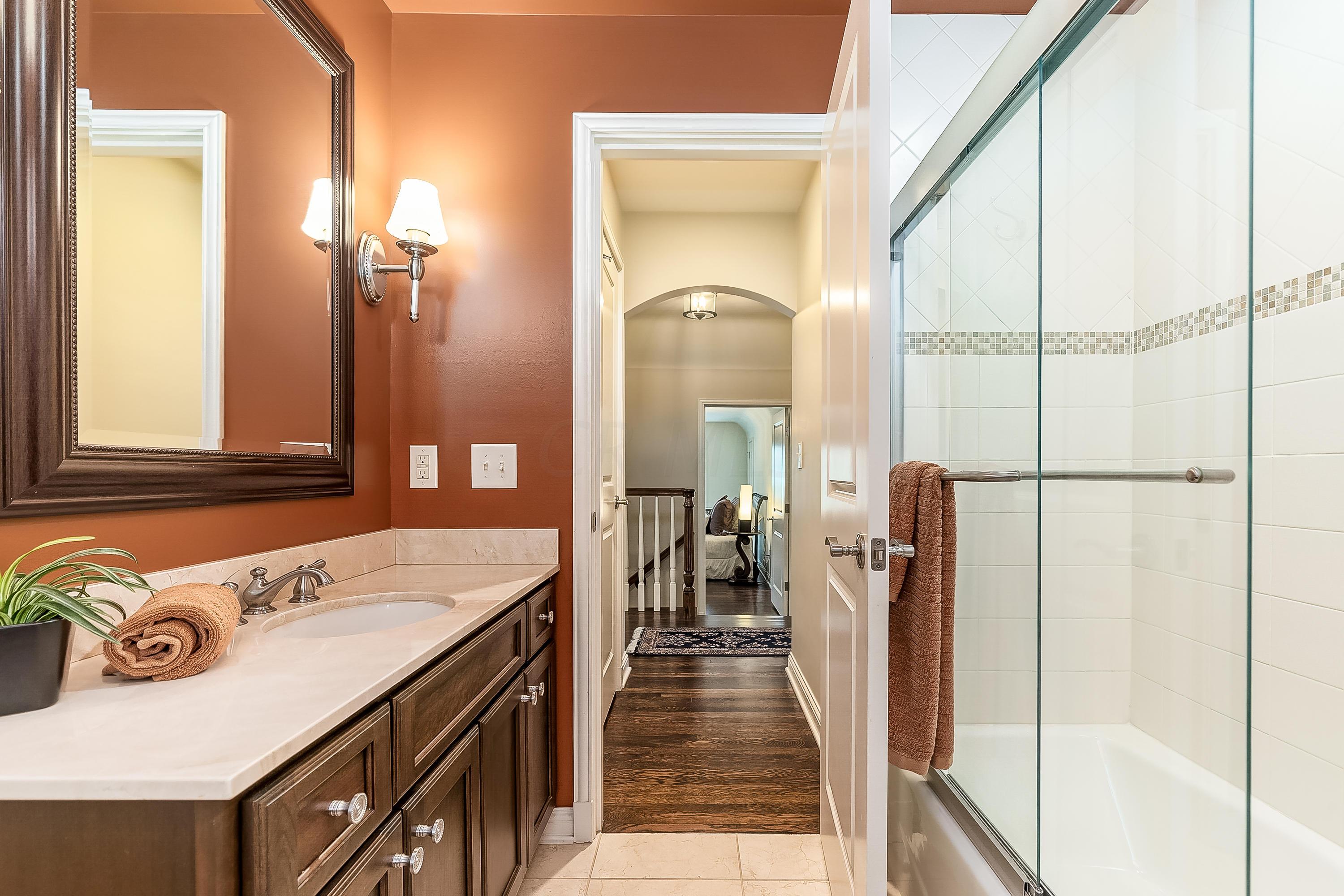 2077 Elgin Road Upper Arlington, OH 43221 - Photo 28 of 38