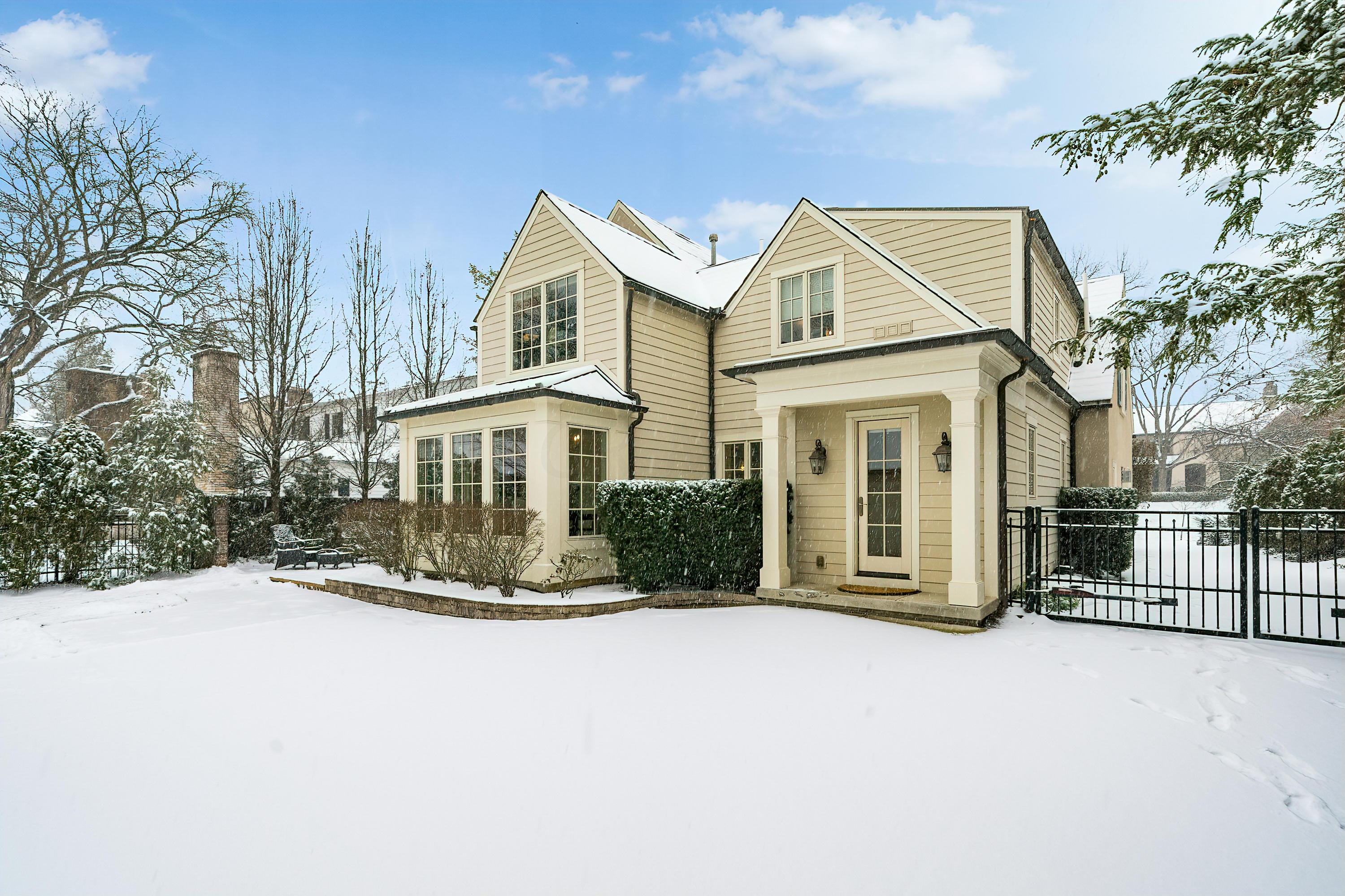 2077 Elgin Road Upper Arlington, OH 43221 - Photo 35 of 38