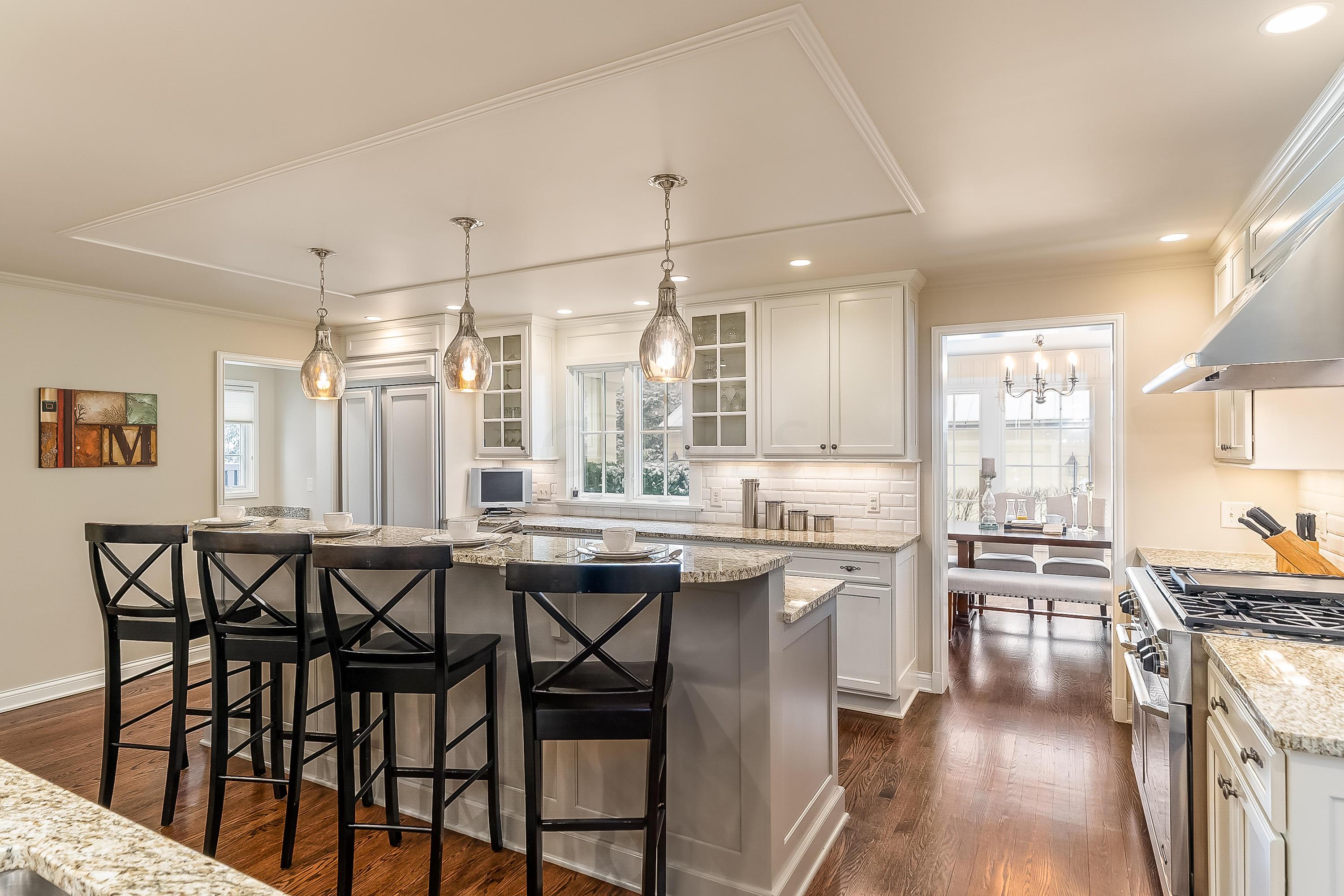 2077 Elgin Road Upper Arlington, OH 43221 - Photo 7 of 38