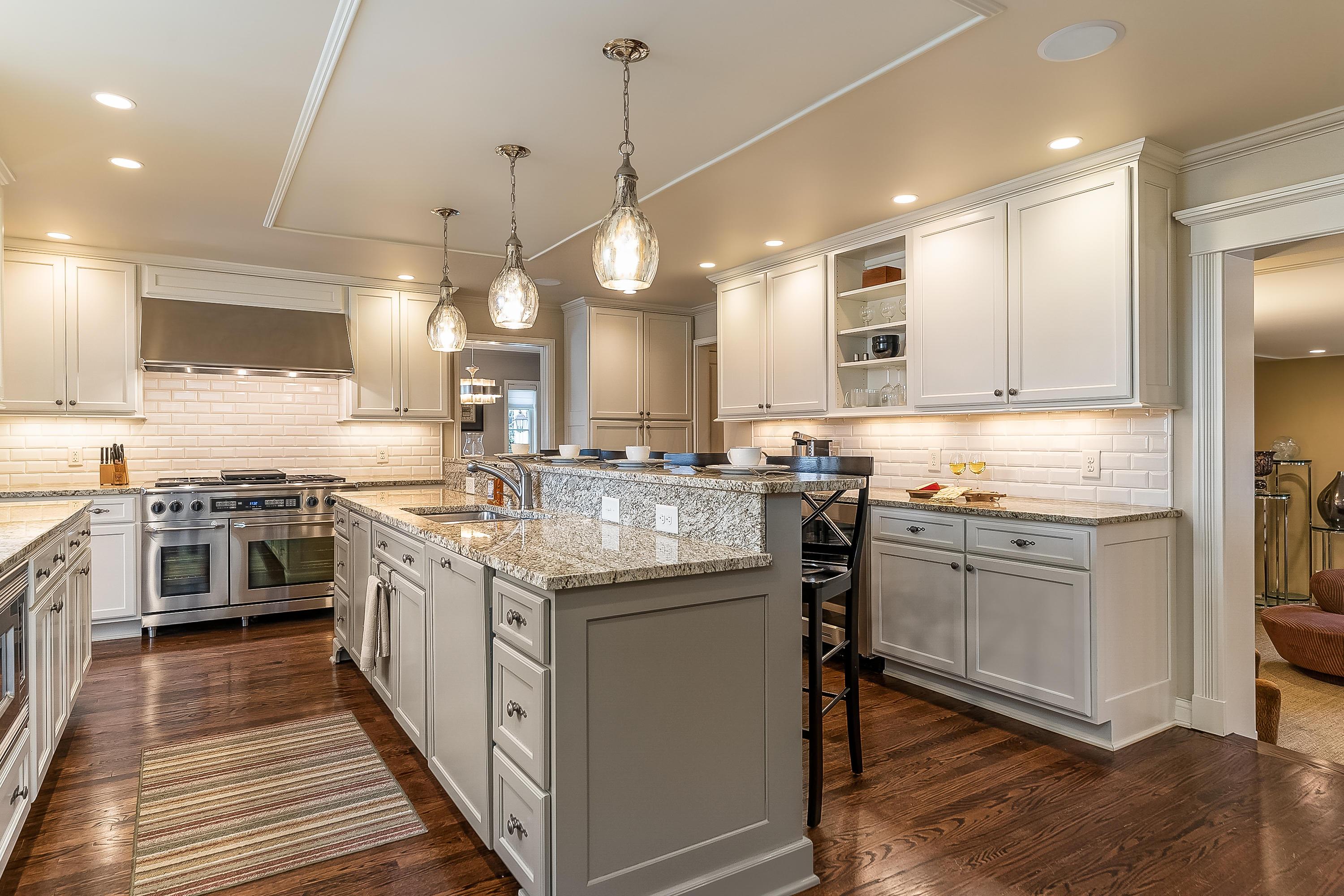 2077 Elgin Road Upper Arlington, OH 43221 - Photo 9 of 38
