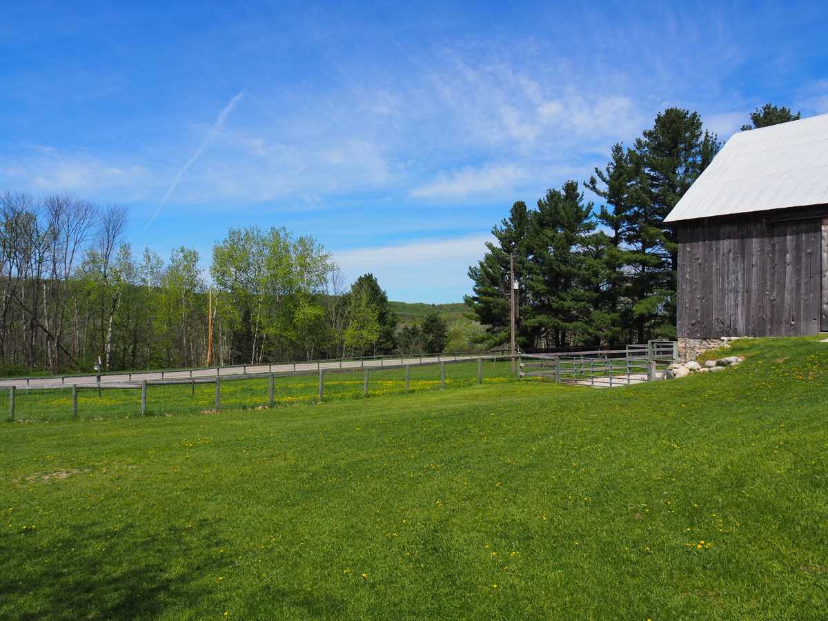 5981 South Bohemian Road Maple City, MI 49664 - Photo 66 of 82 1858128-65.JPG