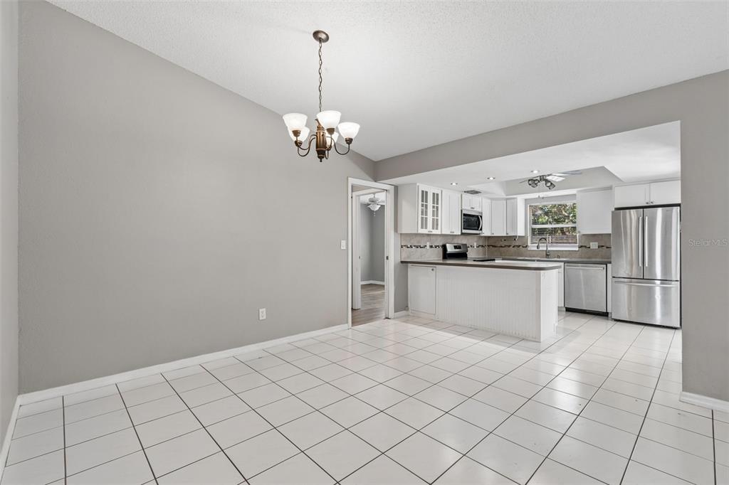 1733 Sutton Place Dunedin, FL 34698 - Photo 9 of 38